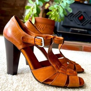 Cole Haan Collection made in Italy -- brown leather 4" heel sandals -- size 9B
